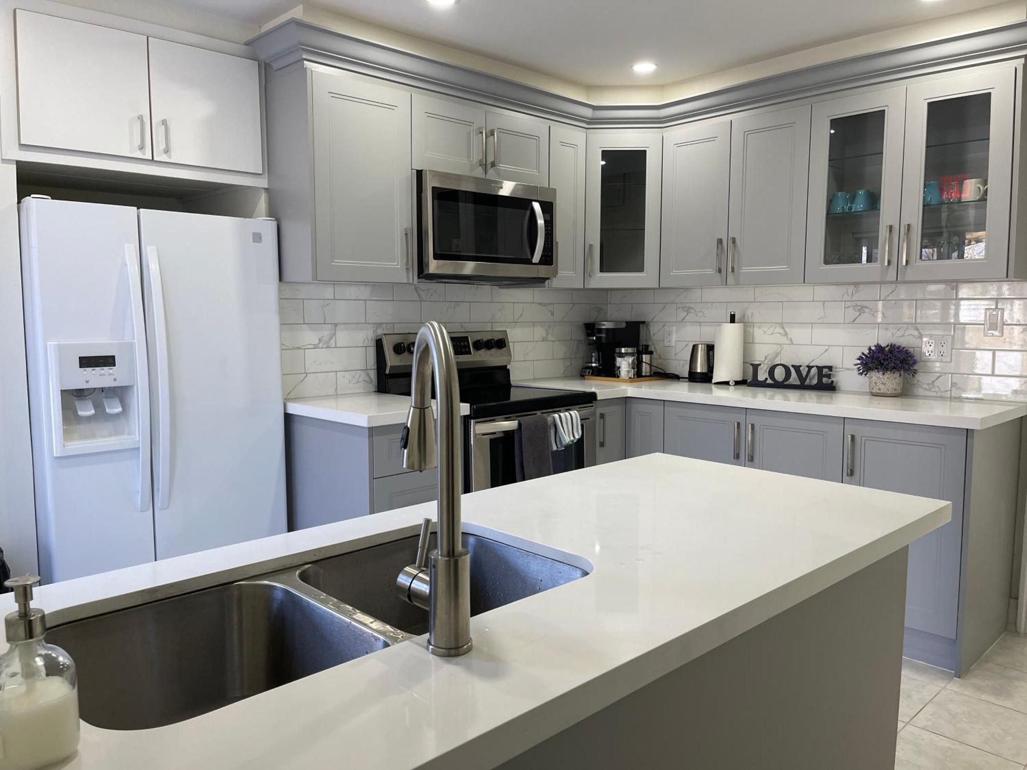 Hébergement de vacances Victoria Family Vacation - King Bed Private Yard Bbq Deck Gazebo - 4 Minutes To The Falls